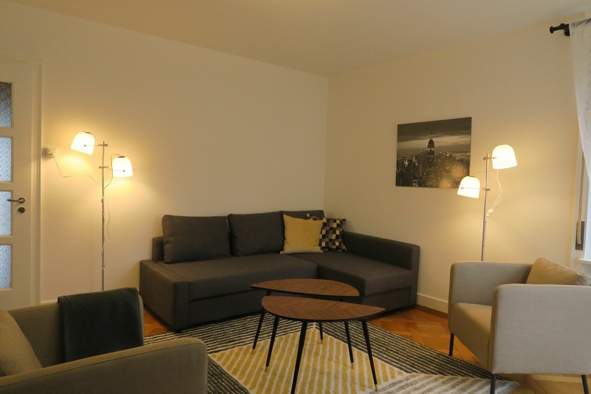 Zurich Furnished Apartments Екстер'єр фото